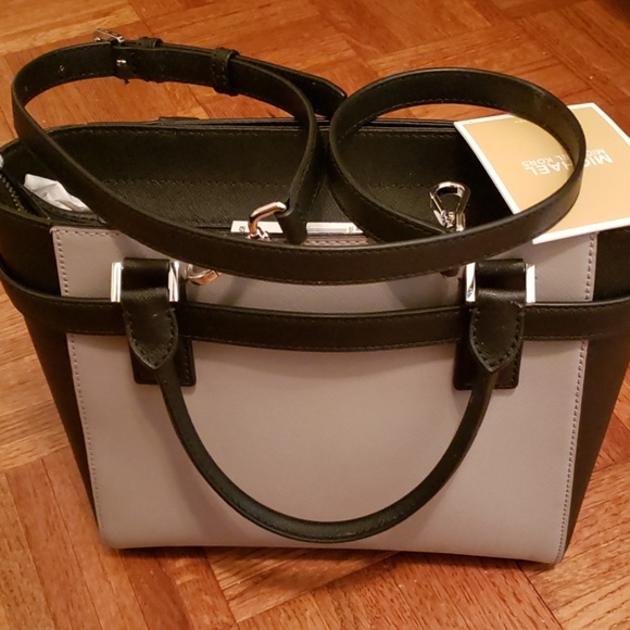 Michael Kors Hamilton Traveler - Picture 5 of 5